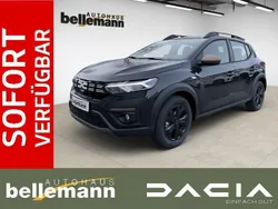 Schwarz Neu 2025 Dacia Sandero Extreme Kleinwagen | 21.220 € (Etwas zu teuer)