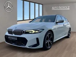 Weiß Gebraucht 2024 BMW 330 M Sport Kombi | 41.485 € (Superpreis)