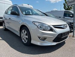 Silber Gebraucht 2012 Hyundai i30 Edition Kombi | 3.800 € (Superpreis)