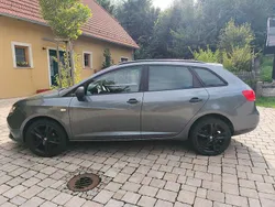 Grau Gebraucht 2012 Seat Ibiza ST Kombi | 4.300 € (Fairer Preis)