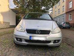 Silber Gebraucht 2007 Mercedes A160 Kleinwagen | 1.450 € (Teuer)