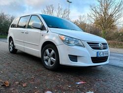Weiß Gebraucht 2010 VW Routan Van / Kleinbus | 3.000 €