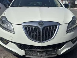 Weiß Gebraucht 2010 Lancia Delta Kombi | 5.999 € (Teuer)