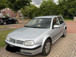 Silber Gebraucht 2003 VW Golf IV Limousine | 2.900 € (Teuer)