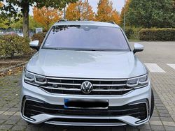 Silber Gebraucht 2024 VW Tiguan R-line SUV | 41.000 € (Etwas zu teuer)
