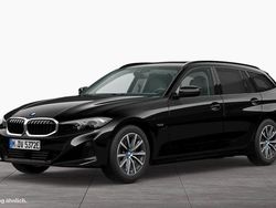 Schwarz Gebraucht 2022 BMW 330e Sport Line Kombi | 32.911 € (Fairer Preis)