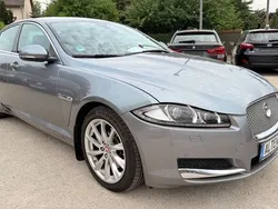 Grau Gebraucht 2014 Jaguar XF Limousine | 10.999 € (Fairer Preis)