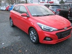 Rot Gebraucht 2018 Hyundai i20 Active Limousine | 10.400 € (Guter Preis)