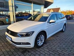 Weiß Gebraucht 2018 VW Passat Kombi | 16.980 € (Fairer Preis)