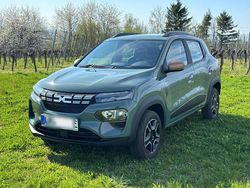 Grün Gebraucht 2023 Dacia Spring Extreme Kleinwagen | 12.900 € (Guter Preis)