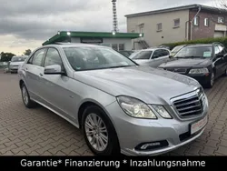 Grau Gebraucht 2009 Mercedes E350 Limousine | 11.900 € (Fairer Preis)