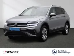 Silber Gebraucht 2024 VW Tiguan Allspace Life SUV | 35.980 €