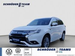Weiß Gebraucht 2018 Mitsubishi Outlander P-HEV SUV | 18.990 € (Fairer Preis)