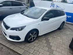 Weiß Gebraucht 2020 Peugeot 308 Allure GT-Line Kombi | 13.999 € (Fairer Preis)