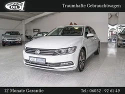 Weiß (metallic) Gebraucht 2018 VW Passat Limousine | 14.850 € (Guter Preis)