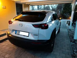 Weiß Gebraucht 2020 Mazda MX30 Edition SUV | 15.000 € (Guter Preis)