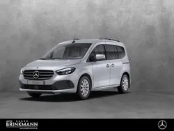 Helvinsilber Gebraucht 2024 Mercedes T180 Progressive Van / Kleinbus | 32.490 € (Teuer)