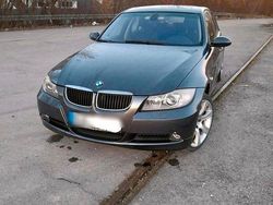Grau Gebraucht 2006 BMW 318 Limousine | 3.999 € (Fairer Preis)