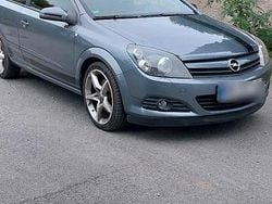 Grau Gebraucht 2006 Opel Astra GTC Coupé | 3.500 € (Guter Preis)