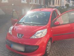 Rot Gebraucht 2006 Peugeot 106 Kleinwagen | 2.500 €