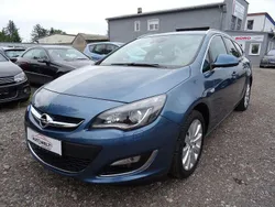 Blau Gebraucht 2015 Opel Astra Exklusiv Kombi | 5.490 € (Guter Preis)