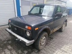 Blau Gebraucht 2012 Lada niva SUV | 950 €