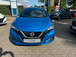 Blau Gebraucht 2020 Nissan Leaf Tekna Kleinwagen | 17.499 € (Etwas zu teuer)