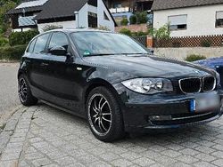 Schwarz Gebraucht 2009 BMW 116 Kleinwagen | 4.000 €