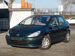 Grün Gebraucht 2001 Peugeot 307 Premium Limousine | 1.500 € (Guter Preis)