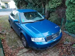 Blau Gebraucht 2002 Audi A4 Limousine | 1.000 € (Superpreis)
