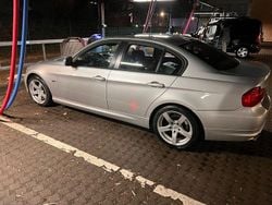 Silber Gebraucht 2011 BMW 320 M Sport Limousine | 5.800 € (Superpreis)