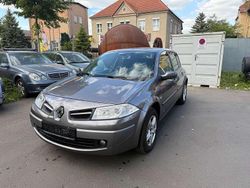Grün Gebraucht 2008 Renault Mégane III Dynamique Limousine | 3.500 € (Fairer Preis)