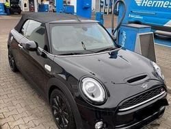 Schwarz Gebraucht 2019 Mini Cooper S Kleinwagen | 21.500 € (Etwas zu teuer)