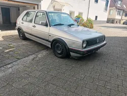 Silber Gebraucht 1988 VW Golf II Kleinwagen | 2.400 €