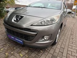 Grau Gebraucht 2010 Peugeot 207 CC Platinum Cabrio | 4.350 € (Fairer Preis)