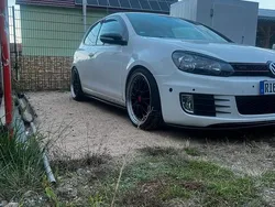 Weiß Gebraucht 2010 VW Golf VI Kleinwagen | 6.250 € (Etwas zu teuer)