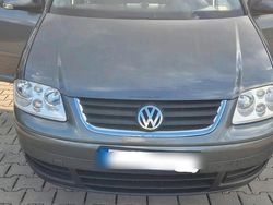 Grau Gebraucht 2004 VW Touran Van / Kleinbus | 1.500 € (Guter Preis)