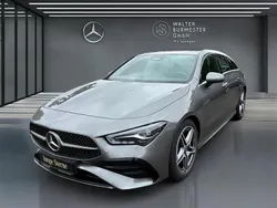 Grau Gebraucht 2024 Mercedes CLA200 Shooting Brake AMG Kombi | 30.490 € (Guter Preis)