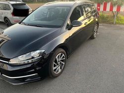 Schwarz Gebraucht 2017 VW Golf VII Edition Kombi | 12.100 €
