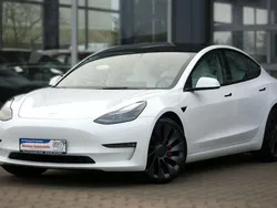 Weiß Gebraucht 2021 Tesla Model 3 Performance Limousine | 36.800 € (Teuer)