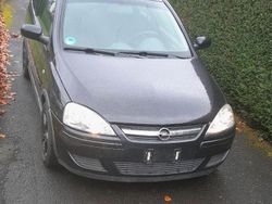 Schwarz Gebraucht 2005 Opel Corsa Kleinwagen | 1.800 €
