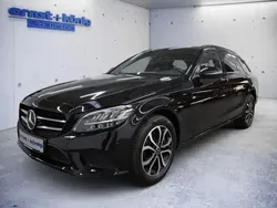 Inval. black nonmetallic color paint Gebraucht 2021 Mercedes C300 Avantgarde Limousine | 28.590 € (Superpreis)