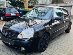 Schwarz Gebraucht 2004 Renault Clio Coupé | 1.150 € (Guter Preis)