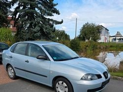 Grau Gebraucht 2007 Seat Cordoba Limousine | 2.499 € (Fairer Preis)