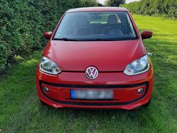Rot Gebraucht 2012 VW up! Kleinwagen | 5.000 € (Fairer Preis)