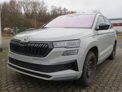 Grau Gebraucht 2024 Skoda Karoq SportLine SUV | 33.990 € (Guter Preis)
