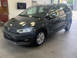 Grau Gebraucht 2021 VW Touran Highline Van / Kleinbus | 20.950 € (Superpreis)