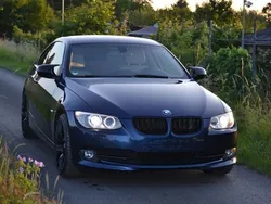 Blau Gebraucht 2010 BMW 320 Sport Line Coupé | 7.399 € (Guter Preis)
