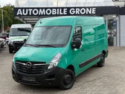 Grün Gebraucht 2021 Opel Movano Van | 17.550 € (Guter Preis)