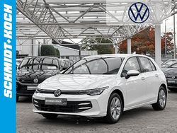 Weiß Gebraucht 2024 VW Golf VIII Life Limousine | 25.950 € (Fairer Preis)